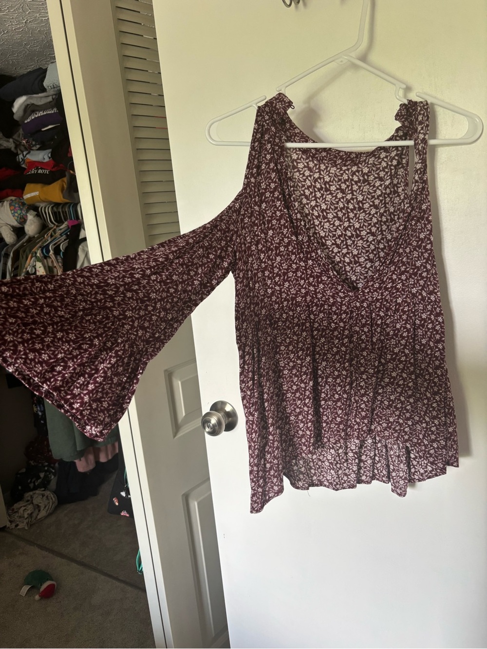 American Eagle Outfitters Burgundy Floral Cold-Shoulder Peasant Top